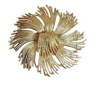 Monet Vintage signed Large Huge Cardelia Flower Brooch Gold Tone Pin